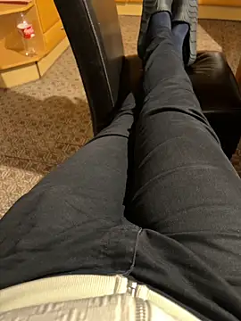 Snapshot of jessjay25 chatting on October 27, 2025, 9:16 pm jessjay25 online show from October 27, 2025, 9:16 pm