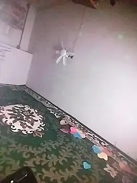 Lana-murr online show from November 7, 2025, 7:13 am