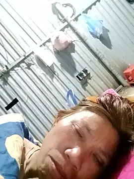 Snapshot of bella-la chatting on January 10, 2026, 9:32 pm bella-la online show from January 10, 2026, 9:32 pm