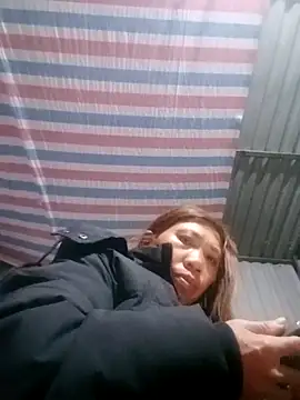 Snapshot of bella-la chatting on January 7, 2026, 11:04 am bella-la online show from January 7, 2026, 11:04 am