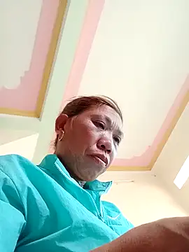 Snapshot of bella-la chatting on February 7, 2026, 5:37 am bella-la online show from February 7, 2026, 5:37 am