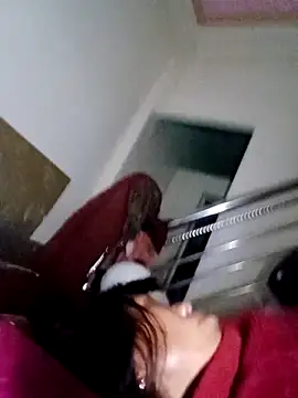 Snapshot of bella-la chatting on December 20, 2025, 10:56 pm bella-la online show from December 20, 2025, 10:56 pm