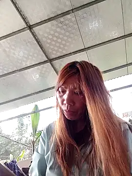 Snapshot of bella-la chatting on February 15, 2026, 7:51 am bella-la online show from February 15, 2026, 7:51 am