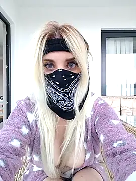 Sweet xxBuse online show from January 18, 2026, 10:18 am