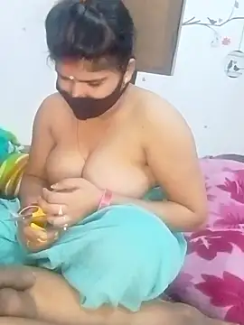 hot couple 000 online show from February 6, 2026, 5:09 pm