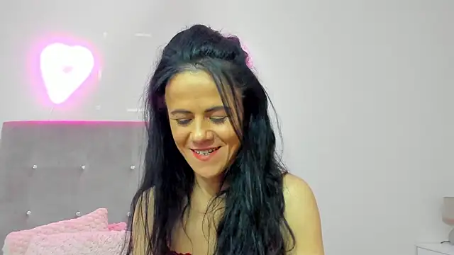 Snapshot of brianaflynt chatting on February 28, 2026, 7:35 pm brianaflynt online show from February 28, 2026, 7:35 pm