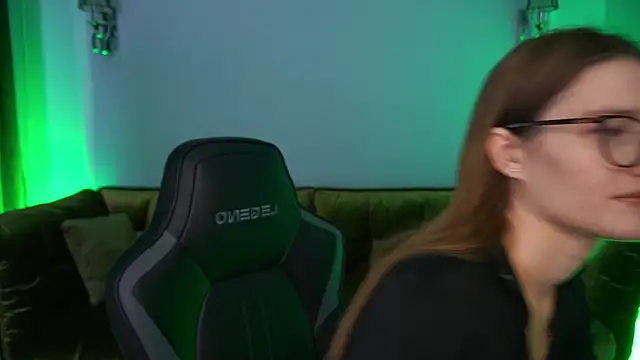 NaughtyNurseVibe online show from October 30, 2025, 7:06 am