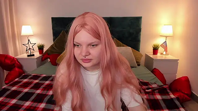 babyyullii online show from February 24, 2026, 5:19 am