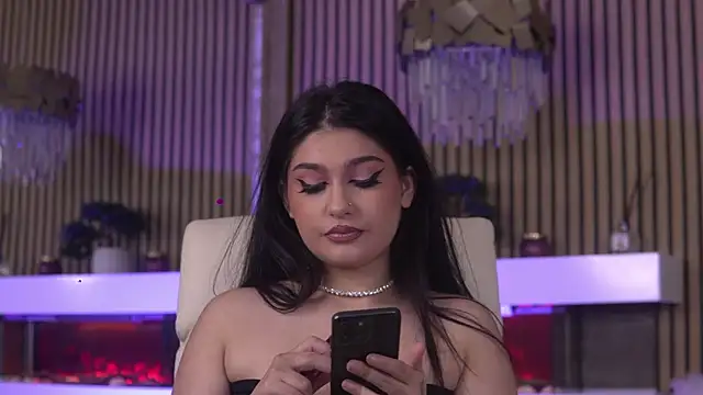 Snapshot of KeylaNoir chatting on February 11, 2026, 11:54 am KeylaNoir online show from February 11, 2026, 11:54 am