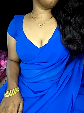 shreyareddy99 online show from March 14, 2026, 10:32 am