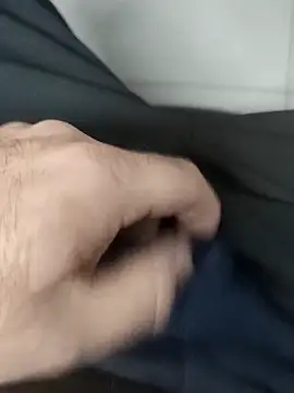 Snapshot of centro6891 chatting on December 3, 2025, 3:22 pm centro6891 online show from December 3, 2025, 3:22 pm