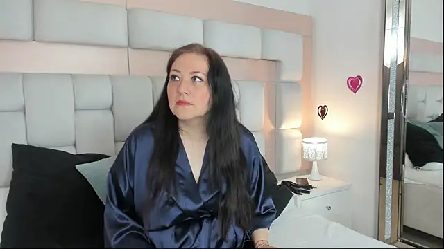 JasmmineCox online show from October 29, 2025, 12:48 pm