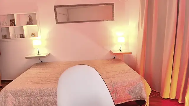 elli snow1 online show from December 21, 2025, 2:57 am