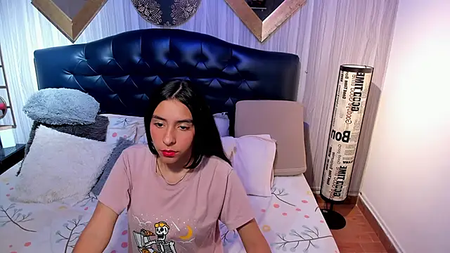 Snapshot of shirley_sweet_ chatting on October 30, 2025, 8:06 pm shirley sweet  online show from October 30, 2025, 8:06 pm