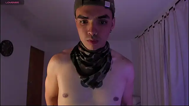 Snapshot of nicoking2025 chatting on October 31, 2025, 2:08 am nicoking2025 online show from October 31, 2025, 2:08 am