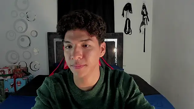 Snapshot of Maximiliano_Khalil chatting on January 12, 2026, 7:42 pm Maximiliano Khalil online show from January 12, 2026, 7:42 pm