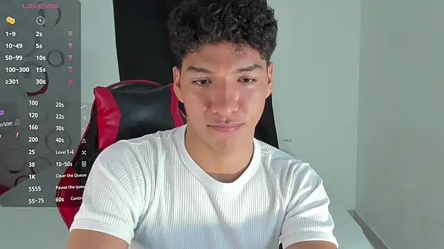 Snapshot of Maximiliano_Khalil chatting on February 21, 2026, 7:27 pm Maximiliano Khalil online show from February 21, 2026, 7:27 pm