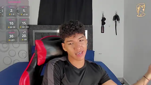 Snapshot of Maximiliano_Khalil chatting on February 8, 2026, 8:17 pm Maximiliano Khalil online show from February 8, 2026, 8:17 pm