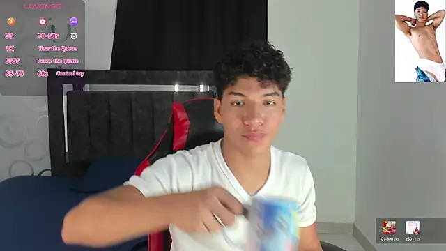 Snapshot of Maximiliano_Khalil chatting on February 24, 2026, 7:15 pm Maximiliano Khalil online show from February 24, 2026, 7:15 pm