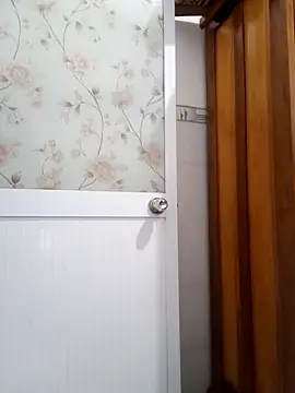 Cafeen19 online show from March 12, 2026, 11:14 am