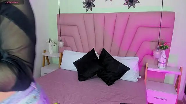 Kim Luna1 online show from June 2, 2026, 3:28 am