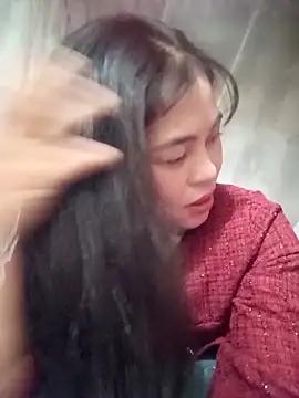 Snapshot of Bamboo-niee123 chatting on November 24, 2025, 1:33 pm Bamboo-niee123 online show from November 24, 2025, 1:33 pm