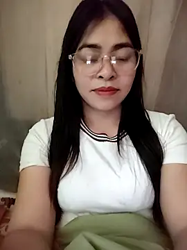 Snapshot of Bamboo-niee123 chatting on March 2, 2026, 4:24 am Bamboo-niee123 online show from March 2, 2026, 4:24 am