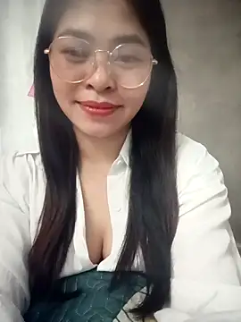 Snapshot of Bamboo-niee123 chatting on February 19, 2026, 7:00 pm Bamboo-niee123 online show from February 19, 2026, 7:00 pm