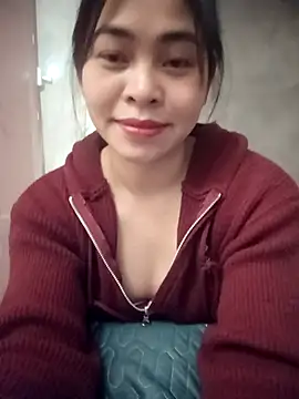 Snapshot of Bamboo-niee123 chatting on February 2, 2026, 5:01 pm Bamboo-niee123 online show from February 2, 2026, 5:01 pm