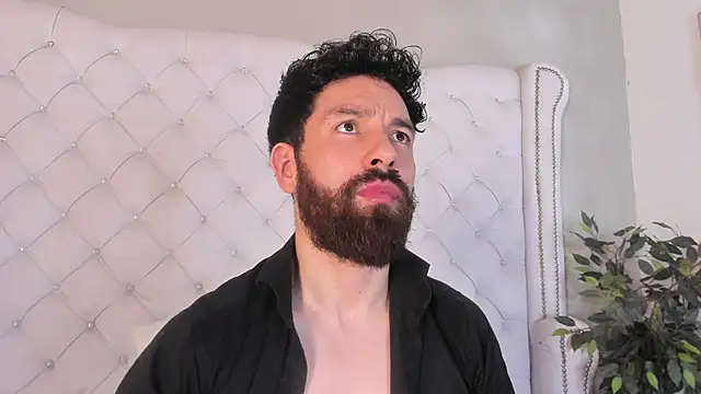 jackfoden01 online show from October 28, 2025, 5:18 am