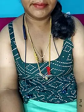 Snapshot of deepikasree143 chatting on October 28, 2025, 8:30 pm deepikasree143 online show from October 28, 2025, 8:30 pm