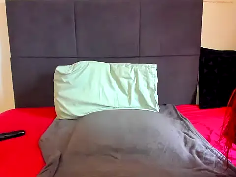 ThickLeeyanaXX online show from November 16, 2025, 1:38 pm