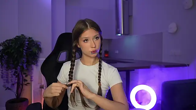 Cleose online show from January 13, 2026, 7:12 am