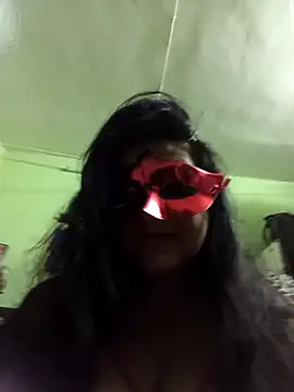 LOVE  RANI online show from May 19, 2026, 1:43 am