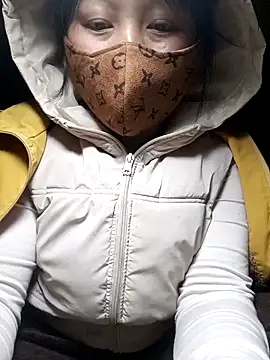 Snapshot of yoyo-mi chatting on February 3, 2026, 2:53 am yoyo-mi online show from February 3, 2026, 2:53 am