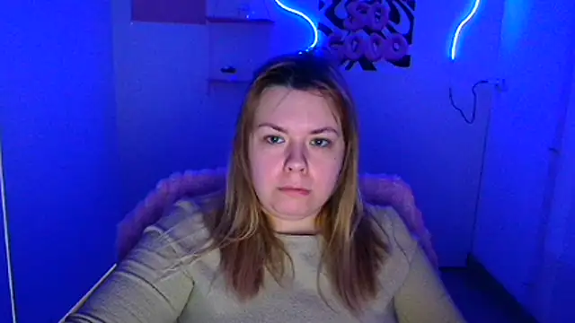 Snapshot of SusannaNight chatting on February 16, 2026, 6:12 am SusannaNight online show from February 16, 2026, 6:12 am