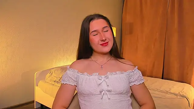 JudeKleve online show from November 4, 2025, 7:39 pm