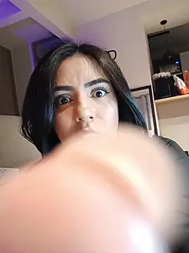 Sara-215 online show from March 13, 2026, 2:38 am