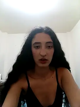 Snapshot of Emmawuaker chatting on November 9, 2025, 6:06 am Emmawuaker online show from November 9, 2025, 6:06 am