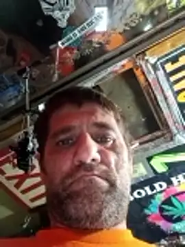 BigThickWhiteDickWilly online show from May 2, 2026, 1:55 am