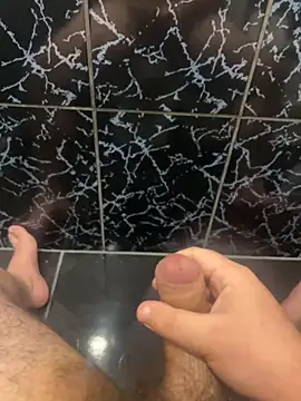 bfbfbfrr online show from March 5, 2026, 9:11 pm