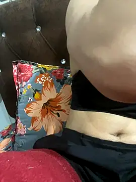 Heena Sharma982 online show from November 20, 2025, 8:04 am