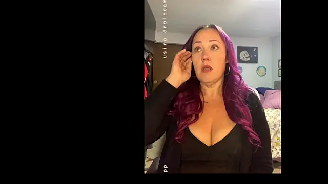 kristallic online show from February 6, 2026, 5:42 pm