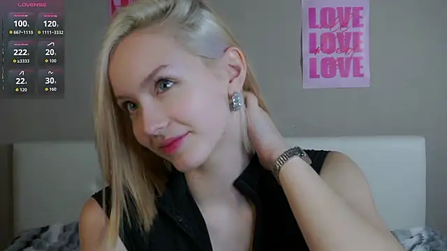 VetaManhardt online show from March 13, 2026, 11:32 pm