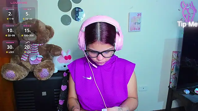 Emma boo online show from March 8, 2026, 2:53 pm