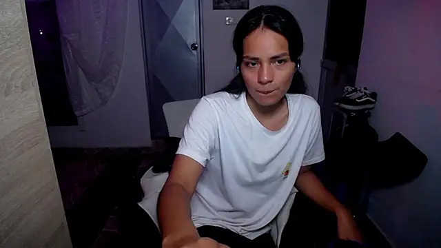 Snapshot of Samara_Homescapes chatting on March 3, 2026, 3:13 am Samara Homescapes online show from March 3, 2026, 3:13 am