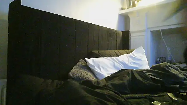 Snapshot of solid_spun chatting on November 9, 2025, 3:49 pm solid spun online show from November 9, 2025, 3:49 pm