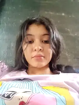 Snapshot of Soymaia chatting on November 27, 2025, 1:55 pm Soymaia online show from November 27, 2025, 1:55 pm