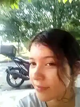 Snapshot of Soymaia chatting on November 26, 2025, 2:06 pm Soymaia online show from November 26, 2025, 2:06 pm