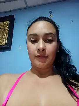 Snapshot of Isa-Giraldo chatting on November 18, 2025, 3:21 am Isa-Giraldo online show from November 18, 2025, 3:21 am